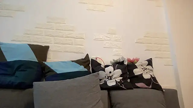 EroticVenetian online show from February 17, 7:04 am