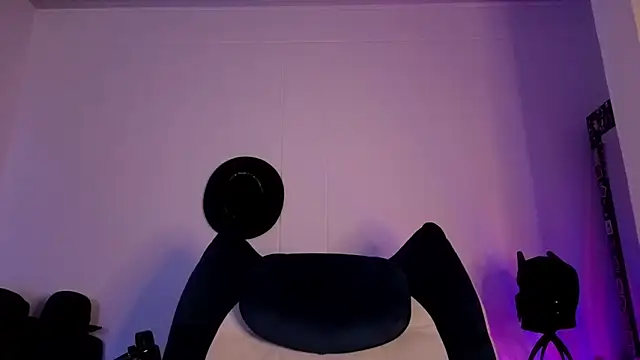 Ash gusbig online show from February 9, 3:33 am