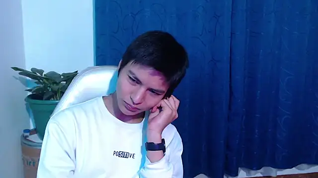 alanprince44 online show from January 22, 2:26 am