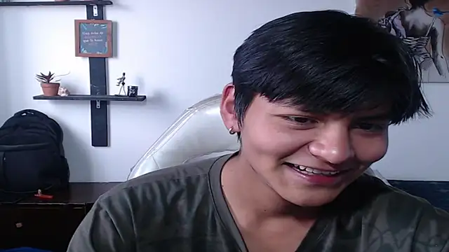 alanprince44 online show from October 3, 8:14 pm