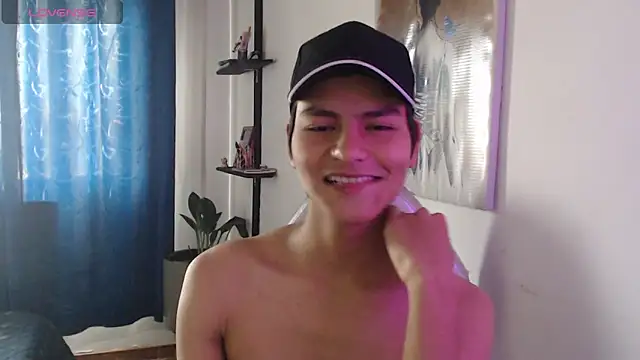 alanprince44 online show from January 14, 10:02 pm