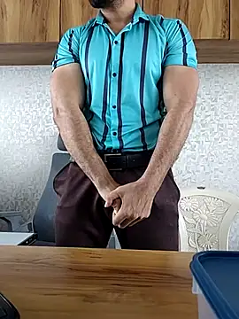 indianguy89 online show from April 20, 7:22 am