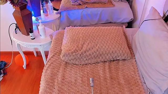 Tom cooper  online show from October 18, 1:38 pm