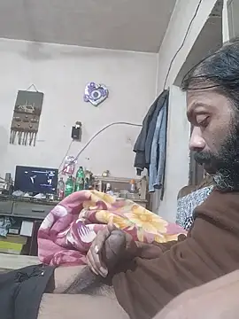 BadBoySmoker7070 online show from December 7, 2:42 am