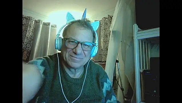 coryassman online show from April 8, 10:58 am