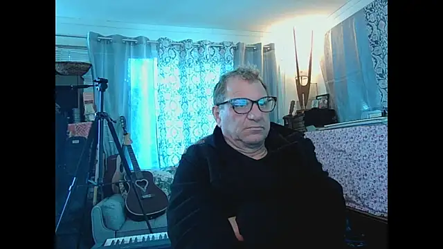 coryassman online show from December 7, 8:27 pm