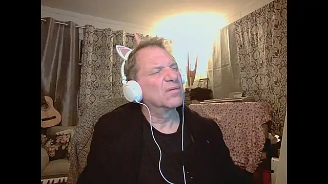 coryassman online show from December 5, 12:22 pm