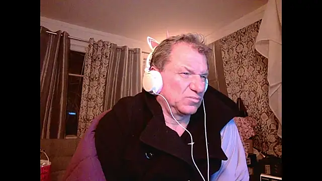 coryassman online show from January 3, 9:15 am