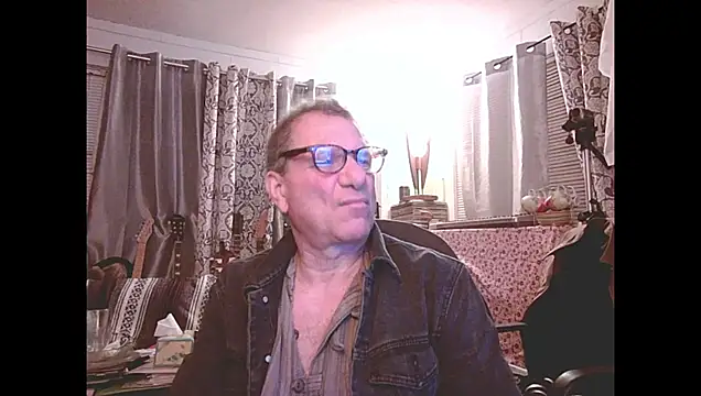 coryassman online show from October 15, 7:38 am