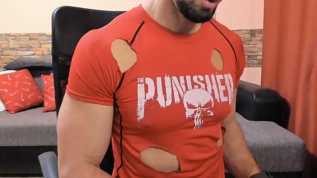 HotHunkTrainer online show from February 7, 9:27 am