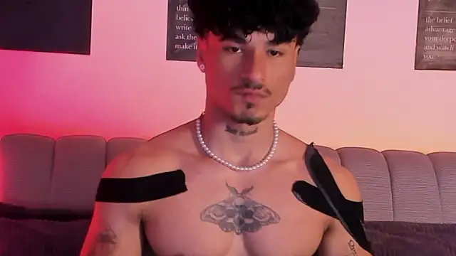 Thomas Fit1 online show from February 6, 2:19 am