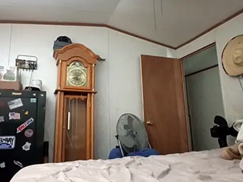 Xoc8  online show from March 12, 6:37 pm