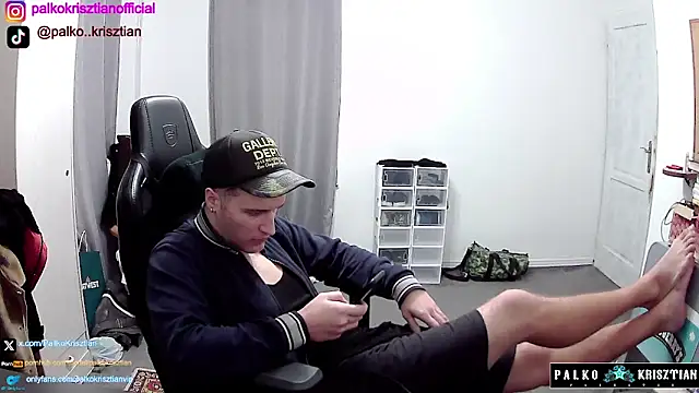 PKrisztian online show from December 19, 11:29 am