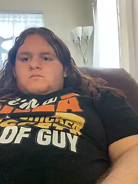 alextheslut18 online show from December 28, 11:37 pm