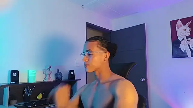 Snapshot of alejo_x3 chatting on October 8, 10:14 pm alejo x3 online show from October 8, 10:14 pm