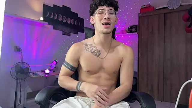 Kisan Smith online show from March 9, 3:00 am