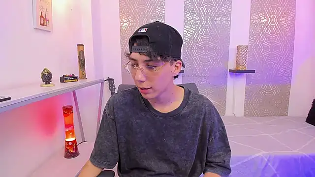 Nikolay Gregori online show from December 4, 5:14 am