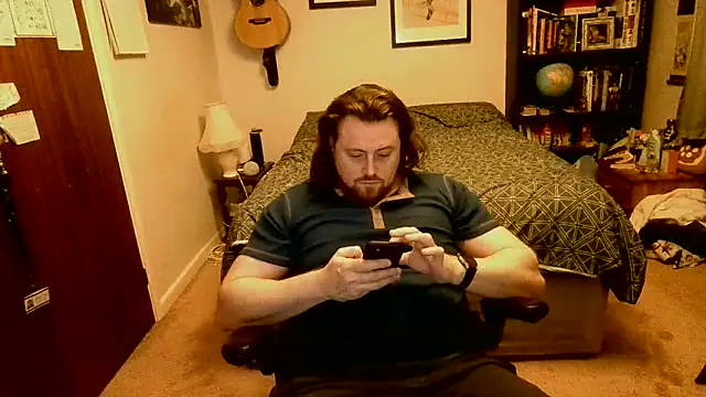 Snapshot of Hairy_Guy30 chatting on March 10, 11:06 pm Hairy Guy30 online show from March 10, 11:06 pm