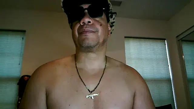 pimpdaddy4ever online show from December 3, 8:50 pm