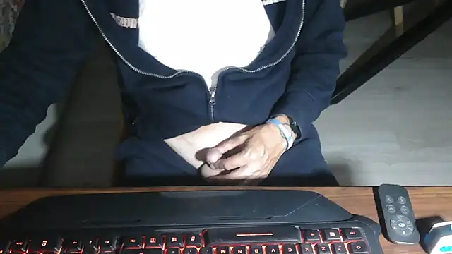 Adri gard online show from October 10, 9:07 pm