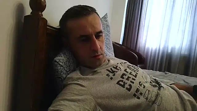Snapshot of stevenpit chatting on January 1, 8:45 am stevenpit online show from January 1, 8:45 am