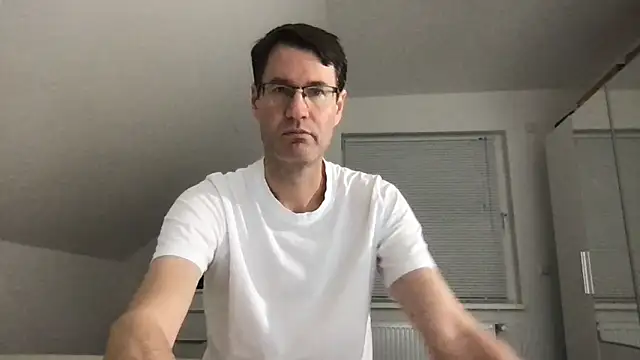 zxzx cam1 online show from December 15, 6:05 pm