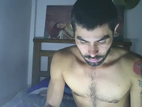 hideonbush051 online show from November 2, 2:05 am