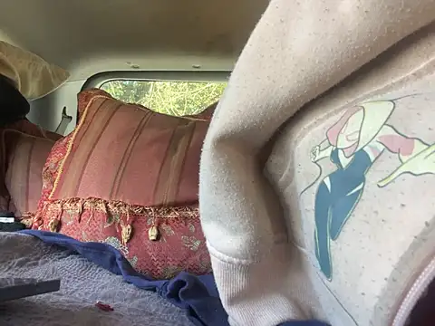 SlimeCrownzOut5 online show from September 27, 3:43 pm