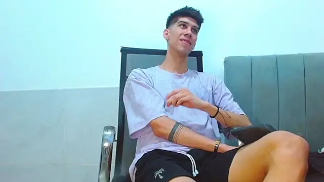jhony-sex online show from June 3, 7:54 am