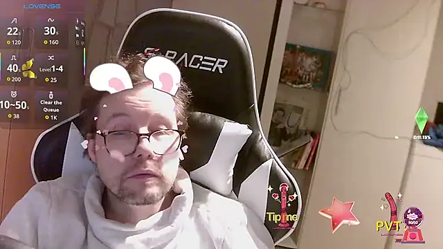 larsgessner30 online show from April 4, 11:57 pm