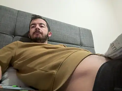 laynufff online show from March 4, 5:58 am