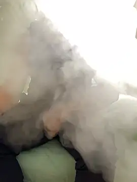 FumesClouds online show from December 18, 10:13 pm