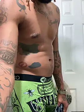 1BeautyN1Beast online show from December 11, 7:21 am