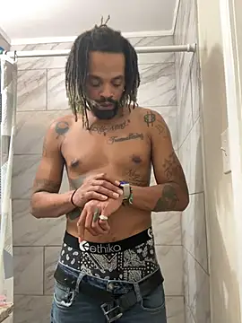 1BeautyN1Beast online show from December 10, 1:51 am