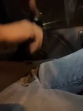 1BeautyN1Beast online show from December 19, 4:23 am