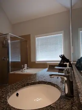 1BeautyN1Beast online show from September 25, 4:50 pm