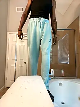 1BeautyN1Beast online show from September 26, 7:55 pm