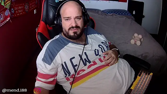 menditeta1 online show from October 26, 9:50 pm