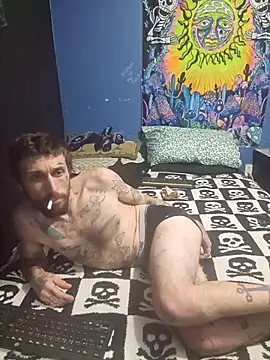 hungandtatted666 online show from December 3, 4:46 pm