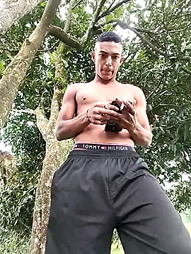 Demiansteven2 online show from November 27, 7:28 pm