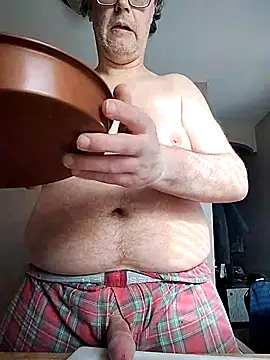 Snapshot of DARemo42O chatting on February 25, 2:22 pm DARemo42O online show from February 25, 2:22 pm