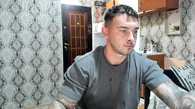 Snapshot of Jonmusclemaster chatting on September 19, 8:19 pm Jonmusclemaster online show from September 19, 8:19 pm
