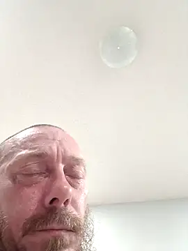 deepinnnnn online show from December 16, 4:23 am