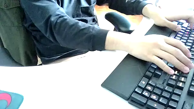 big-pig online show from April 20, 1:41 am