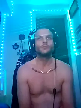 GeneralXMillyX online show from January 15, 9:35 am