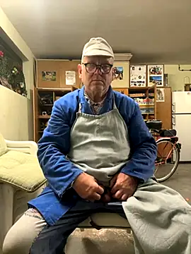 oldgayman online show from September 17, 5:36 pm