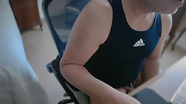 slzypvtpig online show from January 15, 6:21 pm