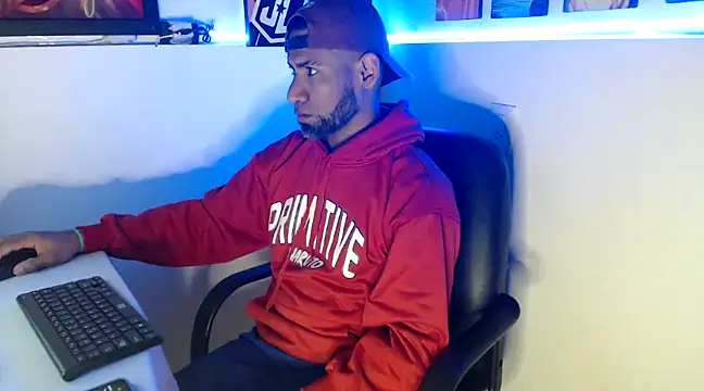 Enriblack92 online show from December 2, 8:09 pm