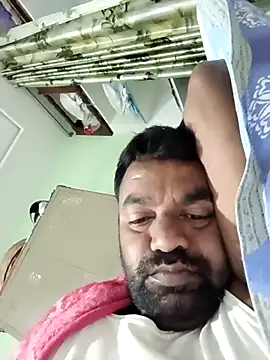 Snapshot of PVNRAO0831 chatting on September 25, 5:45 pm PVNRAO0831 online show from September 25, 5:45 pm