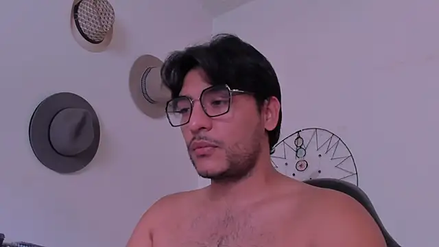 Pauldiazz online show from April 5, 9:22 pm